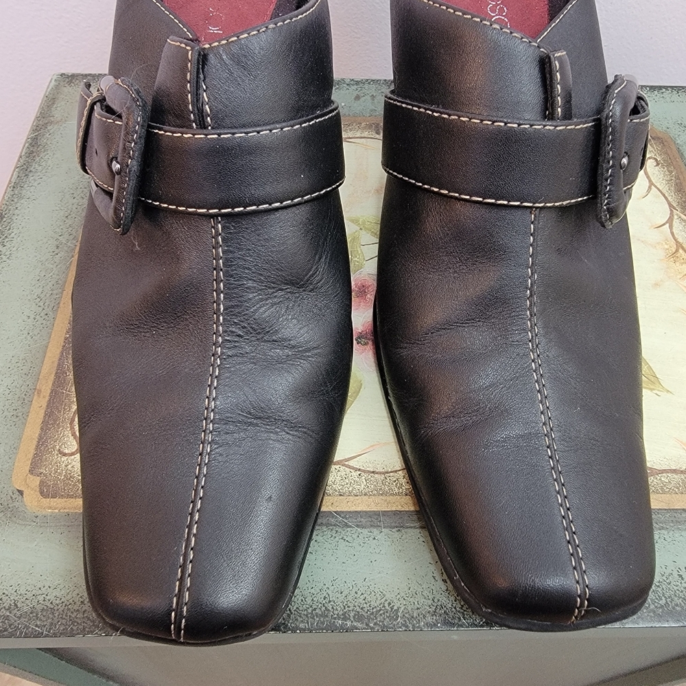 Aerosoles Vintage Black Leather Mule With Buckle Size 8 - Picture 4 of 6